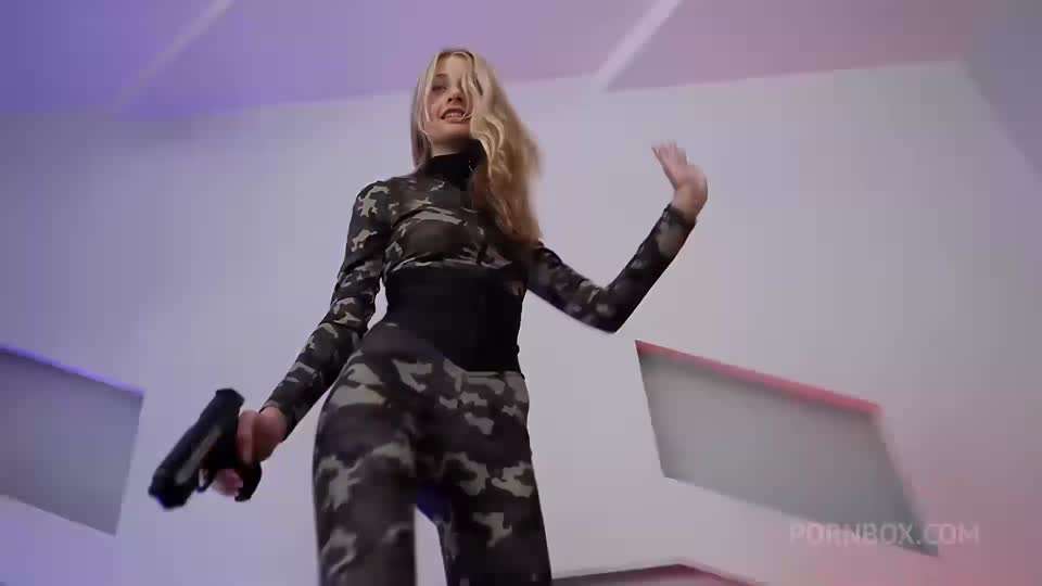 @SashaPaige乌克兰女兵俘虏被轮奸爆菊喝尿#多人运动#射精#骚逼#饮尿#挑逗#性交