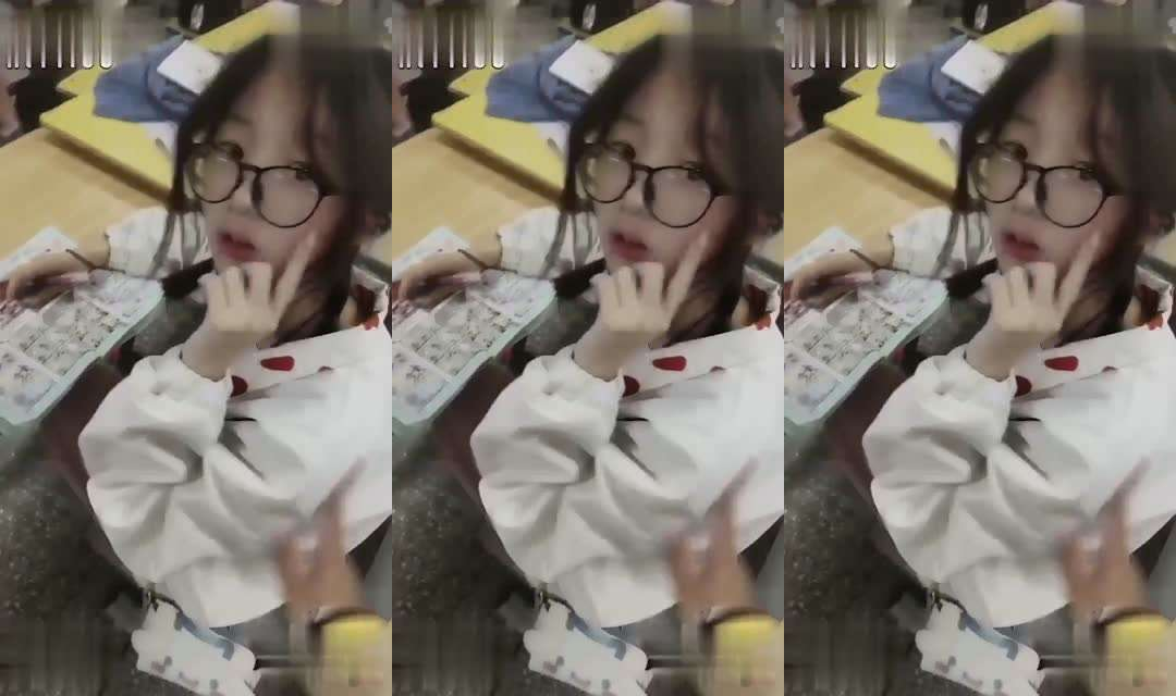 父女乱伦 粘人的女儿非要爸爸疼爱！那女儿是爸爸的小情人，所以操情人应该没问题吧#鬼父#肛塞#剪辑#情趣内衣#骚逼#美臀#母狗#萝莉#性交