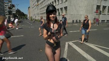 大街上只穿丝袜露出jeny smith#街拍街射#挑逗#骚逼#白虎